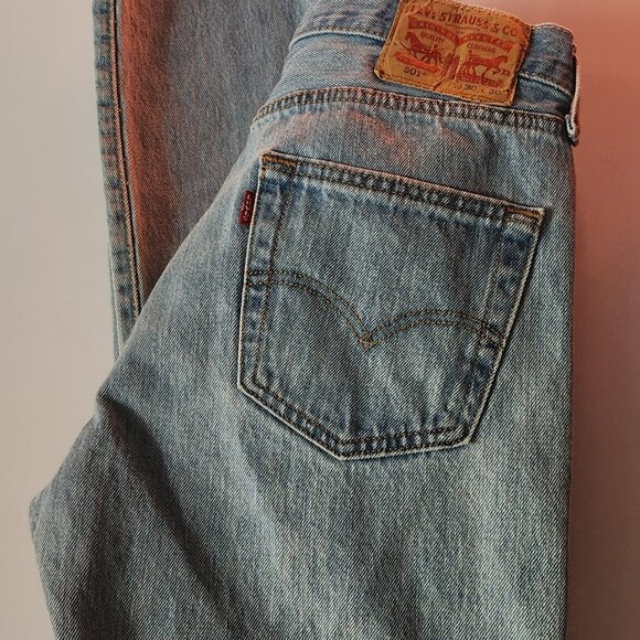 Levi's 501's - Picture 3 of 8